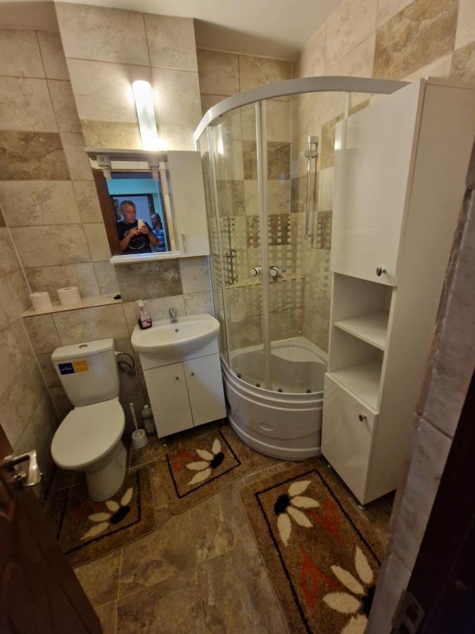 Apartment Slănic-Moldova Exteriör bild